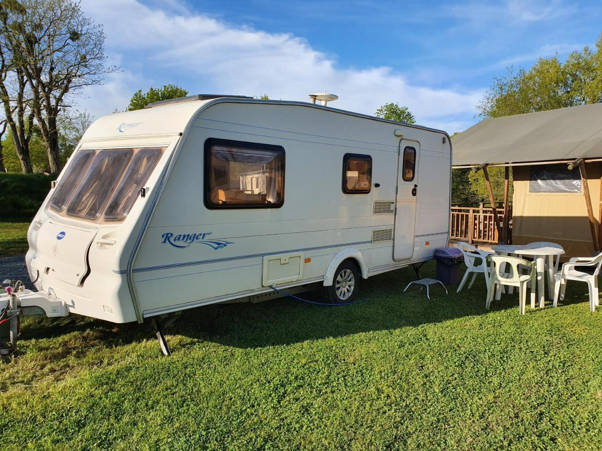 Villa Puy Rond Camping à Bressuire Extérieur photo