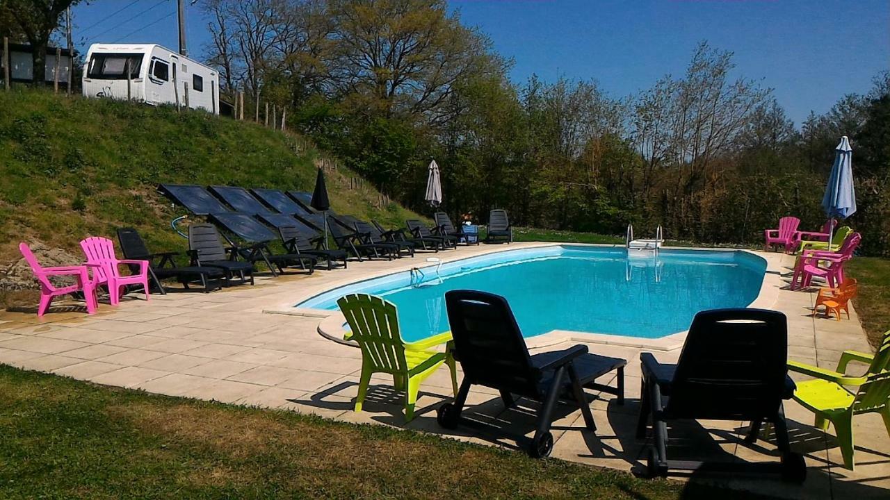 Villa Puy Rond Camping à Bressuire Extérieur photo